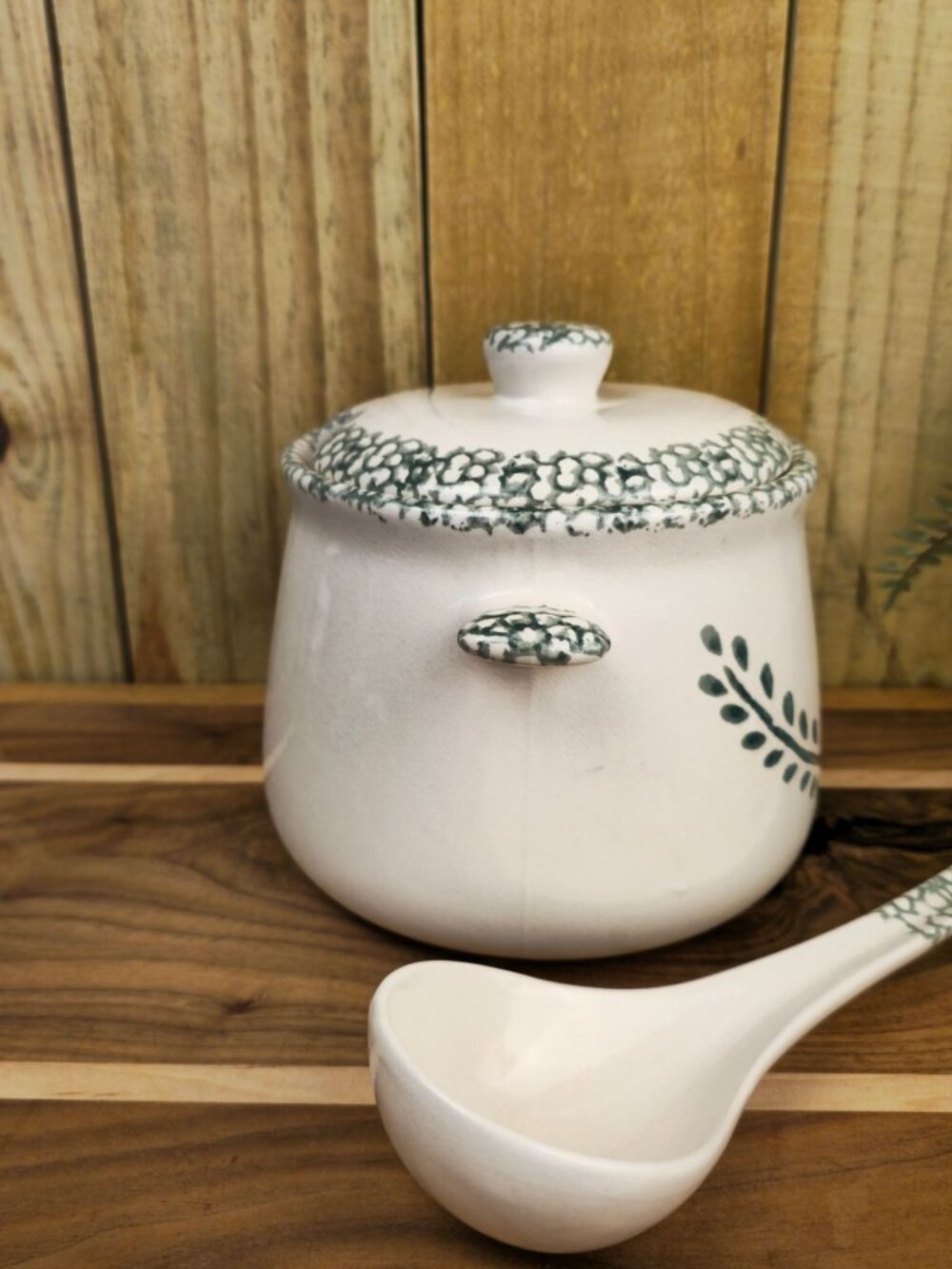 Vintage Corelle Stoneware Green Heart Covered Soup Tureen Been Pot with Ladle - Picture 6 of 11